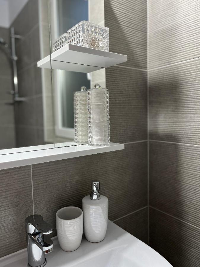 Apartament Modern Cu O Camera Διαμέρισμα Τιμισοάρα Εξωτερικό φωτογραφία